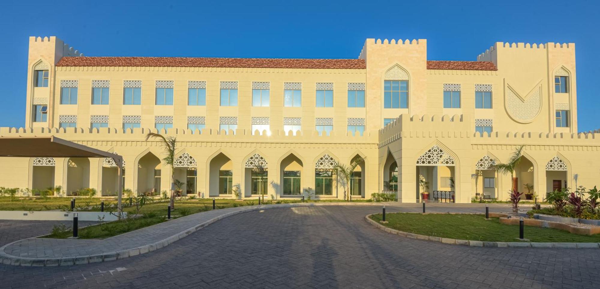 Golden Tulip Zanzibar Airport Hotel & Spa Exterior foto